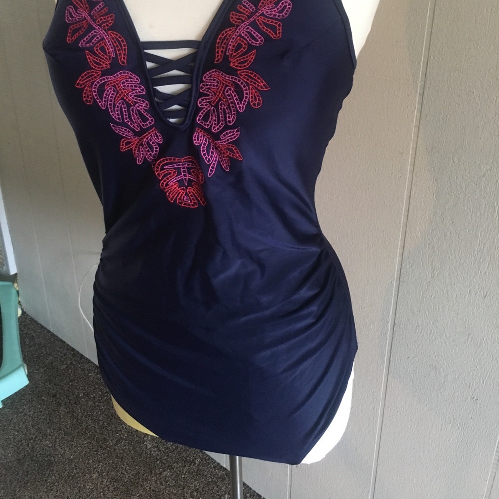 Swimming suit